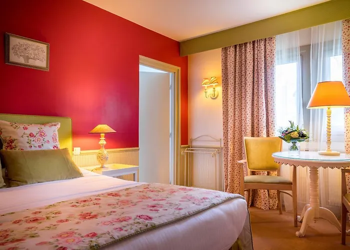 Western Du Vallon 4* トルヴィル＝シュル＝メール