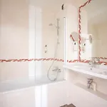 Western Du Vallon Hotel