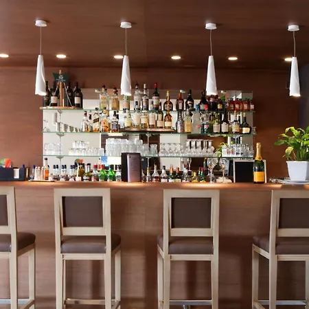 Western Du Vallon Hotel