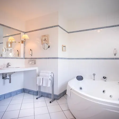 Western Du Vallon 4*