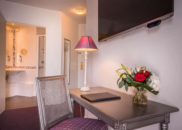 Western Du Vallon Hotel 4*