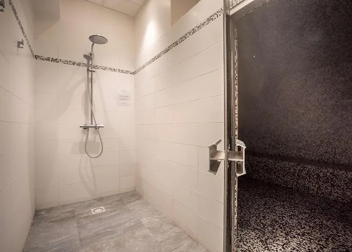 Ξενοδοχείο Western Du Vallon