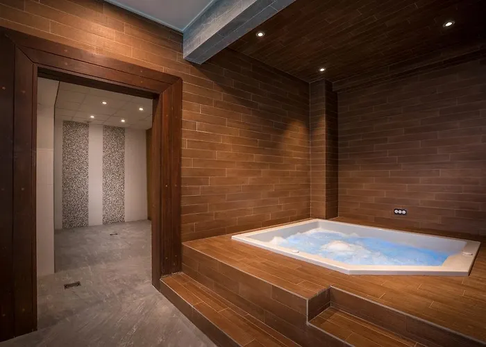 Western Du Vallon Hotel 4*